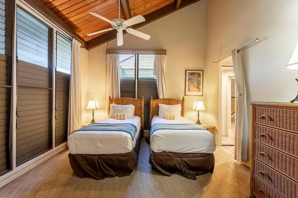 Hale Mahina B403- Beautiful 2 Bedroom Oceanfront Condo, Private Beach, Farmers Market, And More Kahana Lägenhet
