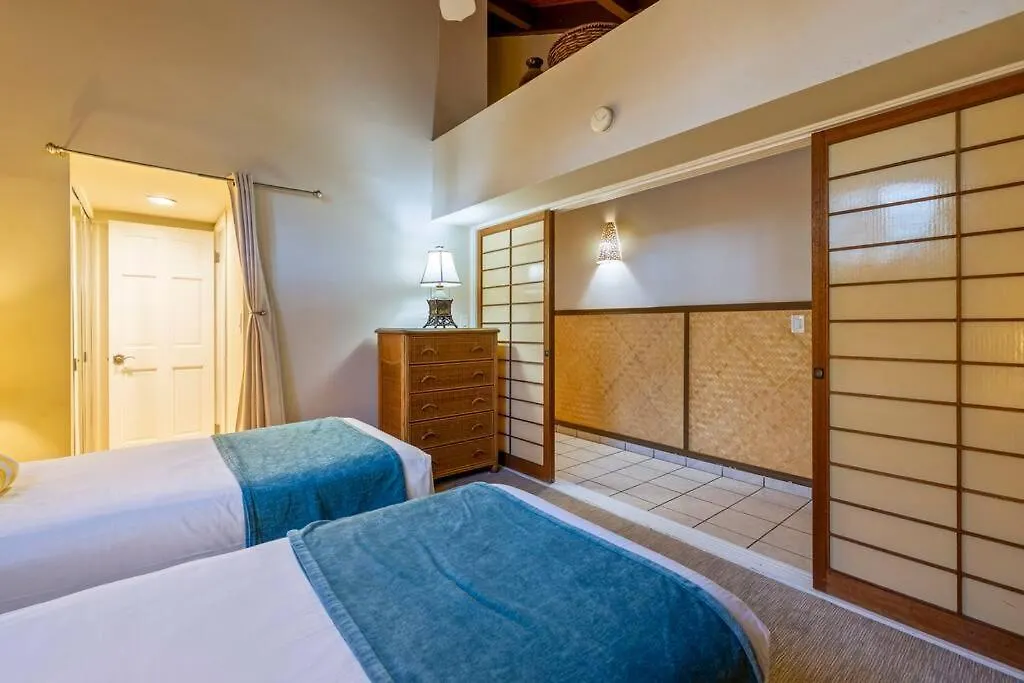 Hale Mahina B403- Beautiful 2 Bedroom Oceanfront Condo, Private Beach, Farmers Market, And More Kahana USA